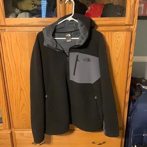 THE NORTH FACE SHERPA FLEECE HOODIE. Men’s size XL.